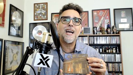 LUCAS  REVIEWS - migliori amici & co.   "best of friends"