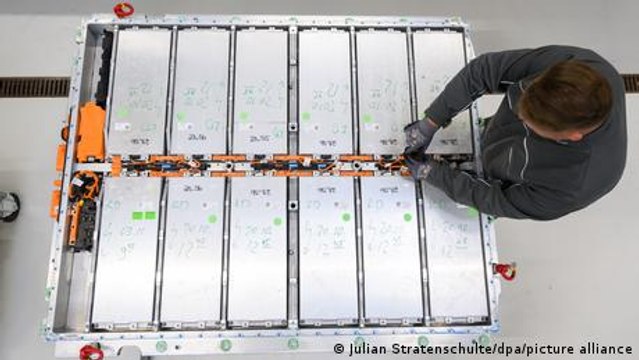 A second life for e-car batteries