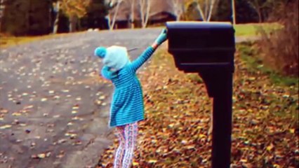 Girl Send Letters to her Late Mother and One Day She Got Reply