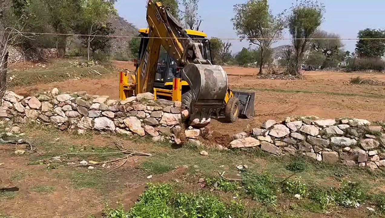 इकोलॉजिकल जोन में 20 बीघा बेशकीम​ती सरकारी जमीन...