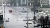 İstanbul'da fırtına ve kuvvetli sağanak yağış etkili olmaya başladı!