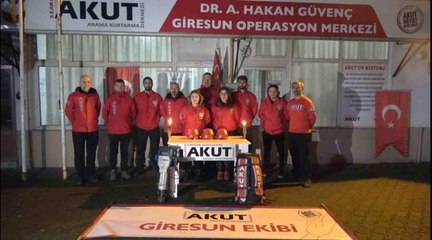 Depremde 12 kişiyi enkazdan sağ çıkaran Giresun AKUT ekibi yaşadıkları o anları anlattı