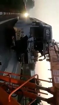 चालक को आई नींद की झपकी...और तेज धमाका, दो यात्रियों की मौत