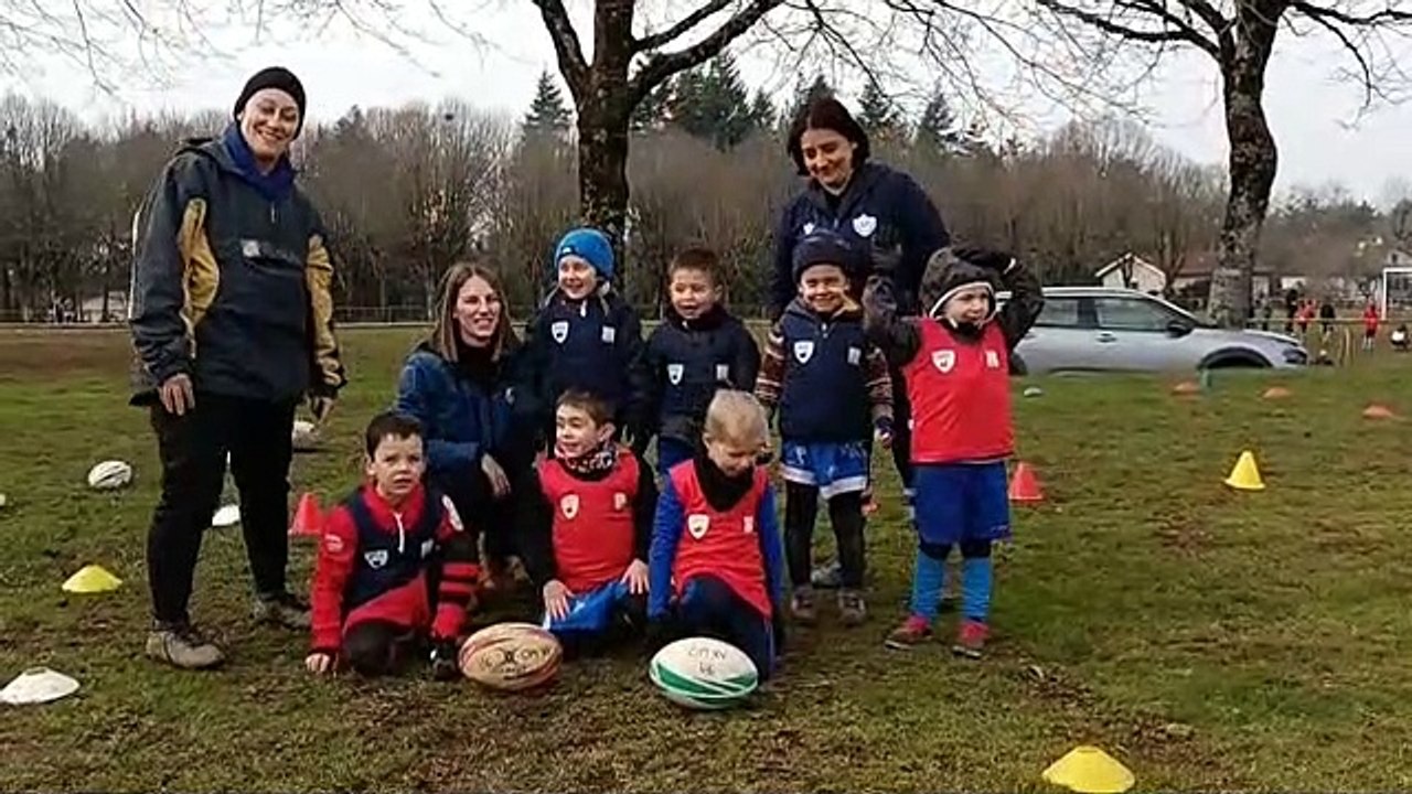 Encouragements des U6 aux séniors