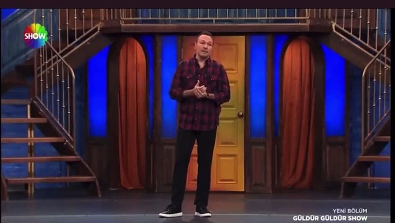 Ali Sunal'dan Güldür Güldür Show'da gündem olacak deprem konuşması: 'Normal olan hesap sormaktır'