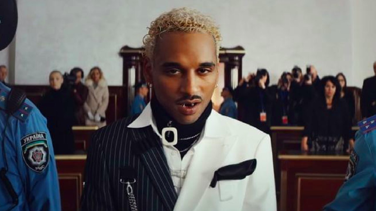 VOICI : Le rappeur Laylow arrêté pour excès de vitesse et testé positif à la cocaïne