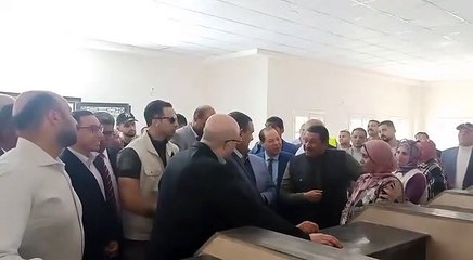 وزير التنمية المحلية ومحافظ بني سويف يتفقدان مشروعات "حياة كريمة" بقرية سدس