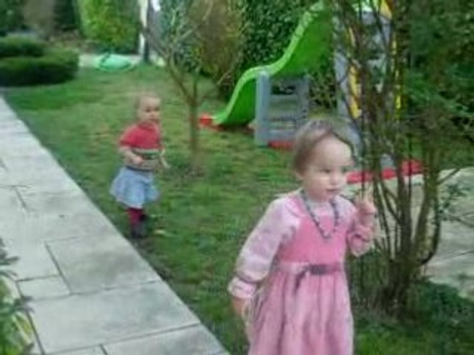 Filles dehors