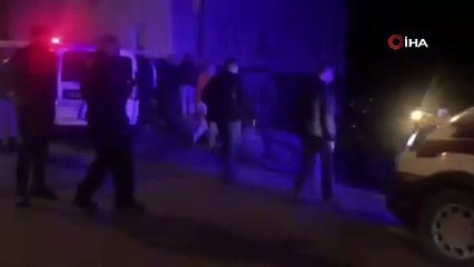 Boşandığı eşi ve erkek arkadaşını bacaklarından vurdu