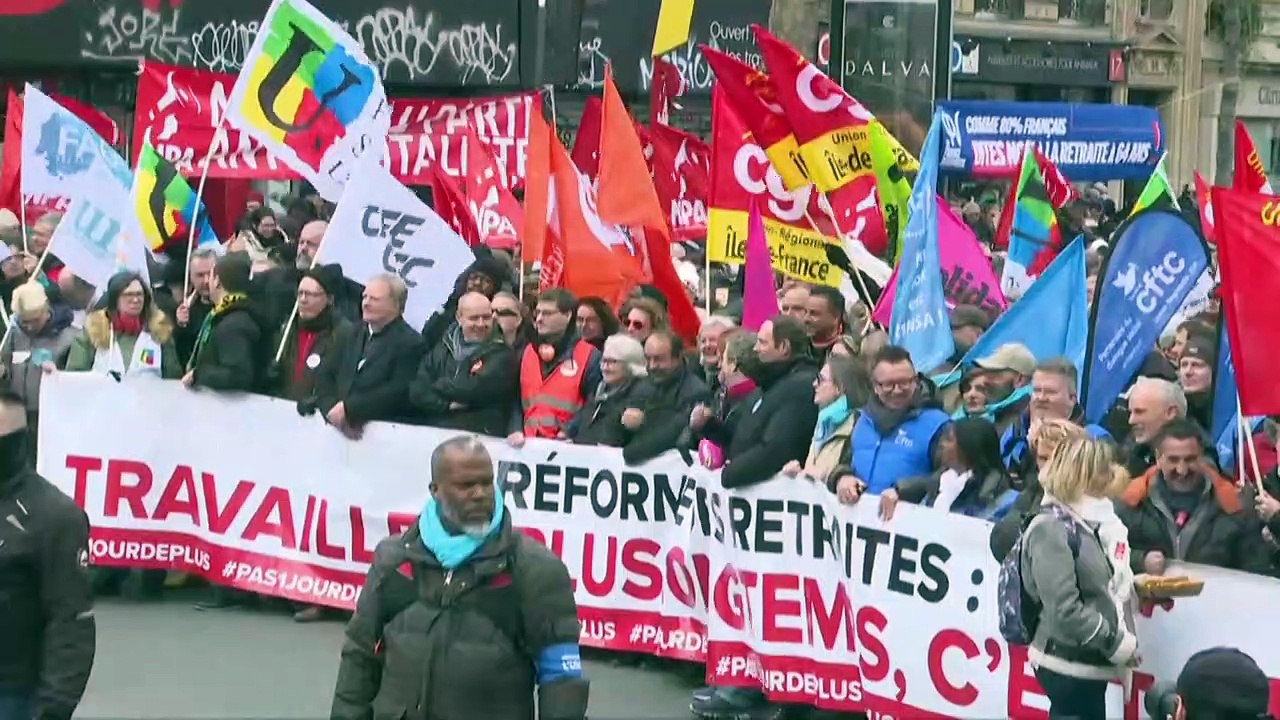Senado francés aprueba reforma de pensiones, protestas pierden fuerza
