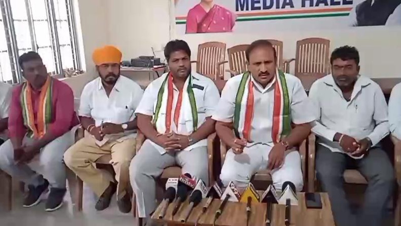 కరీంనగర్: ‘నీకు రాజకీయ భిక్ష పెట్టింది కాంగ్రెస్.. అది మరవొద్దు’