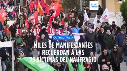 Indignación y rabia en Calabria en recuerdo de los 75 migrantes fallecidos en un naufragio
