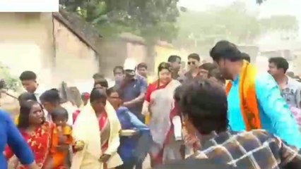 হুগলি: নিয়োগ দুর্নীতি বিধায়ক সাংসদের কাদাছোঁড়াছুঁড়ি,রাজনৈতিক তরজা তুঙ্গে