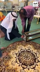 مواطن يحافظ على سارية علم للسعودية ورثها عن والده منذ أكثر من 100 سنة