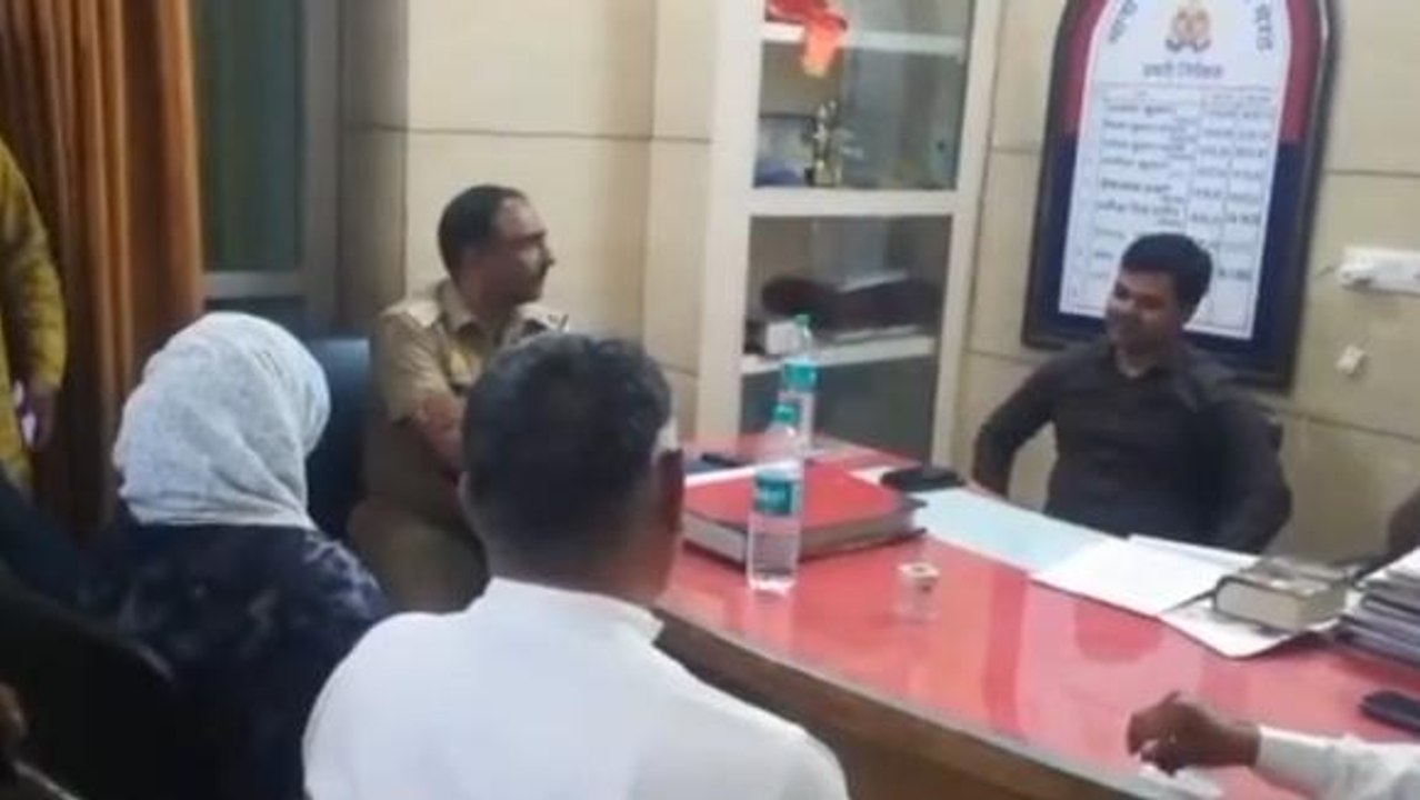 मेरठ: मौत के बाद भी झगड़ा, कब्रिस्तान में शव दफनाने को लेकर हुआ विवाद जानें असल वजह