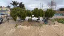 Evacuadas miles de personas en California tras reventar el dique de un río a causa de un temporal de lluvia