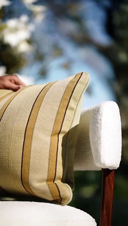 اللحظات الأولى من تجهيزات حفل زفاف الأميرة إيمان‎‎