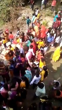 Ganga ji Ka since # Good location Video # dk satya prakash ke dwara photos sut kiya gaya Video # mela Ka since # mela ground # dilkash najara # ganga jal matka ME bhara ja raha hai # jal gharne Ka since # jal bharne Ka kalasa # ganga aarti # short#