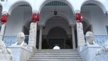 Reabre Parlamento tunecino sin partidos y sin apenas mujeres ni prerrogativas