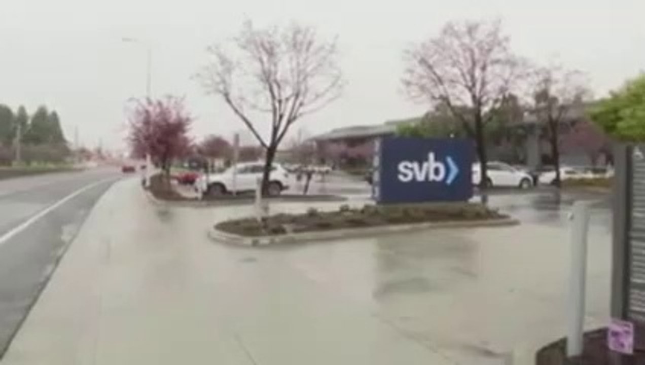 US Regulators Race to Stem SVB Collapse Panic