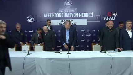 Cumhurbaşkanı Erdoğan: "Coğrafyamızda asırlarca oynanan oyunları artık çöpe atma, kendi oyunumuzu yazma, yönetme ve sergileme vakti gelmiştir."