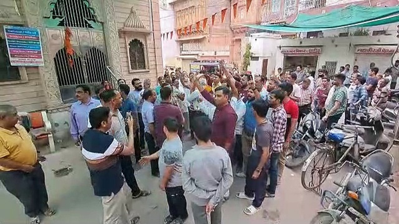 भजनों की बहती सरिता में नगरसेठ बंशीवाला भी होरी...