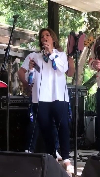 ¡No sólo es política!: Margarita muestra sus dotes de canto