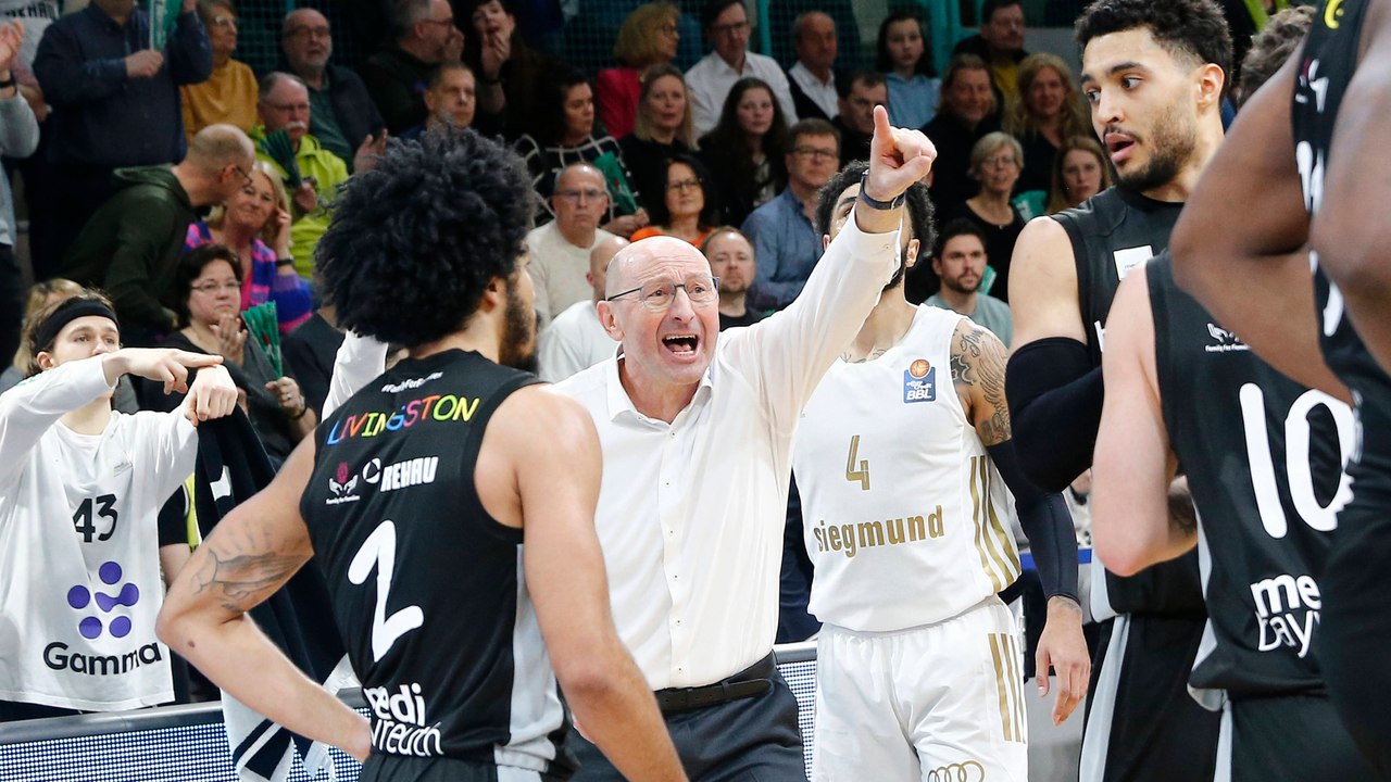 Bayern-Basketballer kommen in Bayreuth mit dem Schrecken davon