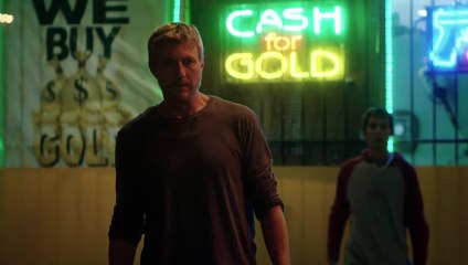 Cobra Kai - Johnny Saves Miguel S01E01