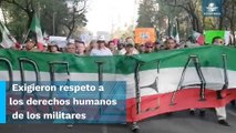 Exmilitares y militares marchan en defensa de soldados encarcelados por 