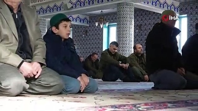 Bu da EYT mevlidi... EYT'liler mevlit okuttu