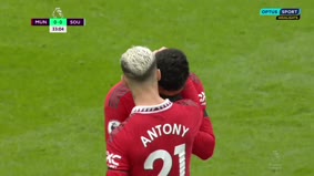 Bottom spot Southampton hold Man United goalless at home