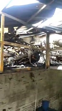 Así quedó uno de los locales afectados por el incendio del sábado en la noche en El Centro (2)