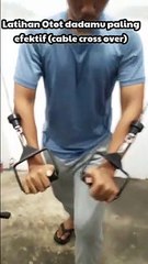 latihan otot dada Cable Fly