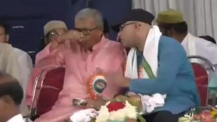 পশ্চিম মেদিনীপুর: তৃণমূলকে এবার মানুষ ঝাঁটা নিয়ে তাড়া করবে, কেন এল এমন কথা?