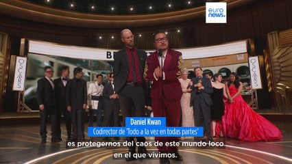 "Todo a la vez en todas partes" arrasa en los Óscar con 7 estatuillas
