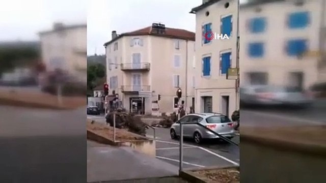 Fransa’da şehrin göbeğinde askeri tatbikat