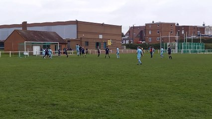 ⚽️ Magnifique reprise de volée de Théo Lampe !