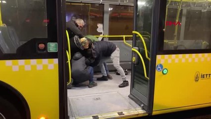 METROBÜSTE BIÇAKLA YARALAMAYA İLİŞKİN DAVADA SANIK BEN SADECE GENÇ BİR KIZI VE KENDİMİ KORUDUM