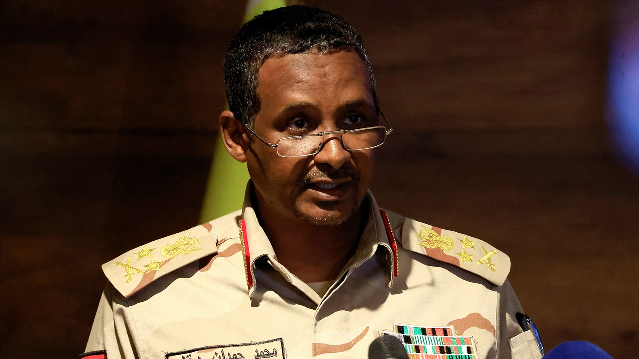 ما وراء الخبر - هل ينهي اجتماع البرهان وحميدتي وقوى الاتفاق الإطاري أزمة السودان؟