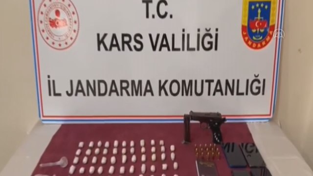İranlı şüphelinin midesi ve bağırsağından 412 gram sentetik uyuşturucu çıktı
