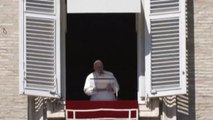 Il Papa: per i miei dieci anni di pontificato regalatemi la pace