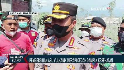 Abu Vulkanik Merapi di Kawasan Sekolah Mulai Dibersihkan