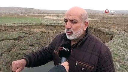 Deprem sonrası oluştu, vatandaş korku içinde yaşıyor