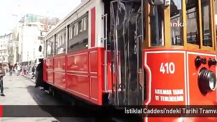 İstiklal Caddesi'ndeki Tarihi Tramvayın Vatmanları Artık AB Standartlarında
