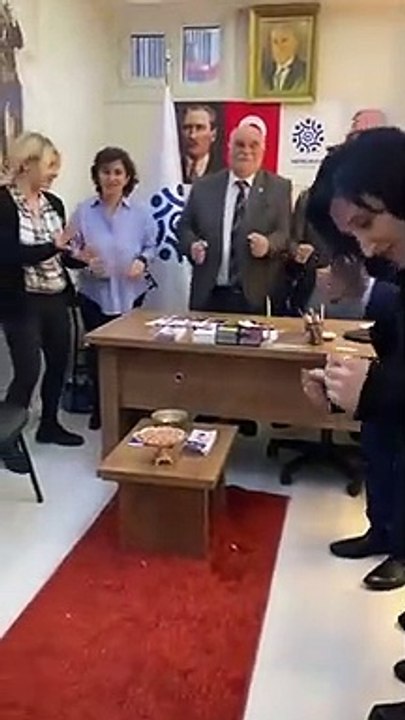 Memleket Partisi Fatih İlçe Başkanı, tepki çeken dans paylaşımını kaldırdı