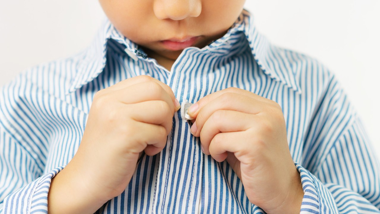 Alleine anziehen: Tricks & Tipps, mit denen jedes Kind zum Profi wird