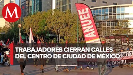 Integrantes del SME y ANUEE marchan desde Insurgentes hacia el Centro Histórico