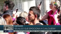 Fieles de todo el mundo celebran décimo aniversario del papa Francisco en el Vaticano