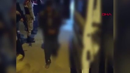 VAN'DA 'ŞOK EV' BASKININDA 66 KAÇAK GÖÇMEN YAKALANDI